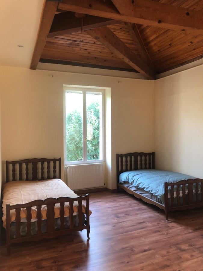 Bienvenue Chez Suzy Bed and Breakfast Saint-Quentin-de-Baron Esterno foto